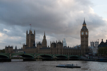 Obraz na płótnie Canvas houses of parliament