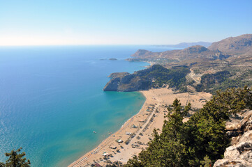 Flugaufnahme der Küstenlandschaft der griechischen Insel Rhodos