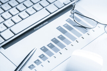 Preparing average sales report
