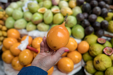 Passion fruits for sale in the market