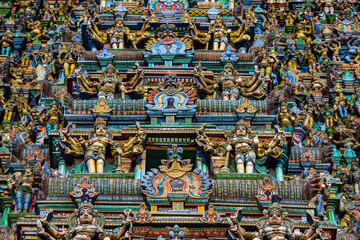 Fototapeta na wymiar Meenakshi hindu temple in Madurai, Tamil Nadu, South India