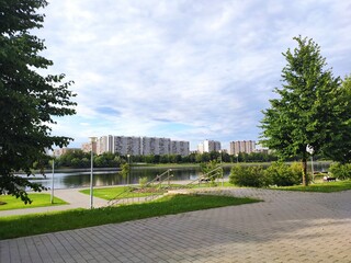 park in the city of moscow