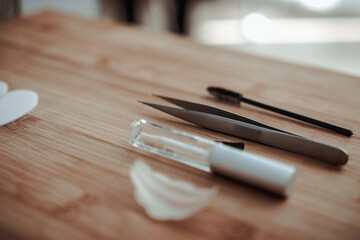 tweezer, eyebrow plucker