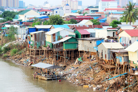 Trash problem in Phnom Penh, 13, River