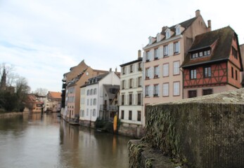 Fototapeta na wymiar Strasbourg city center, caressing the banks of the river Rhine