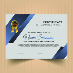 Fototapeta premium Modern certificate of achievement with geometric shapes 