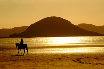 PUESTA DE SOL EN LAREDO, CANTABRIA,ESPAÑA