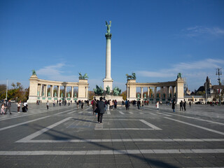 piazza degli eroi budapest