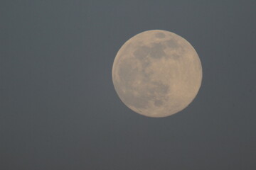Super moon close-up pictures from April at Vienna