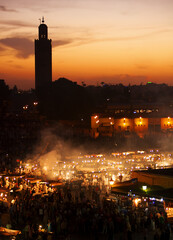 Fototapeta na wymiar marrakesh center at sunset
