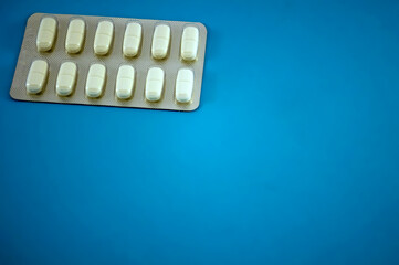 Convolute white pills, vitamins. Pharmacy