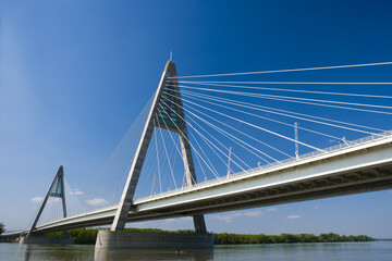 Fototapeta na wymiar The Megyeri bridge, Hungary's newest and largest bridge