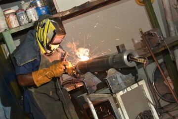 Cilindros Hidr&aacute;ulicos