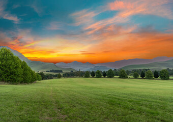 Obraz premium Grassland hills twilight in Drakensberg mountains Kwazulu Natal South Africa