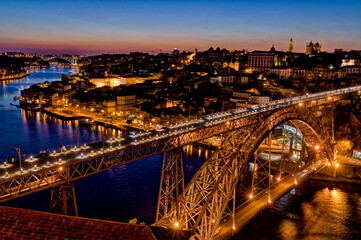 Fototapeta na wymiar Luís I Bridge and the city of Porto, Portugal