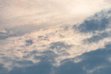 青空に浮かぶ雲