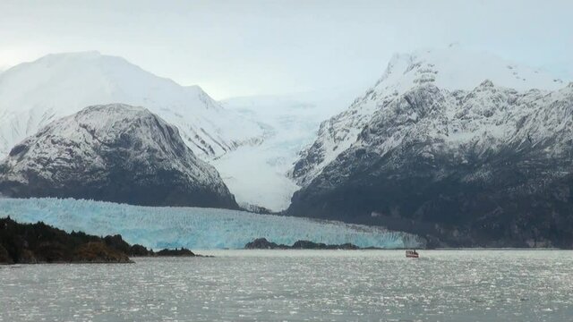 Chile - Amalia Glacier Landscape