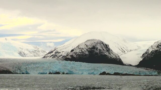 Chile - Amalia Glacier Landscape