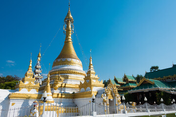 Fototapeta premium Wat Chong Klang and Wat Chong Kham in Mae Hong Son, Thailand.