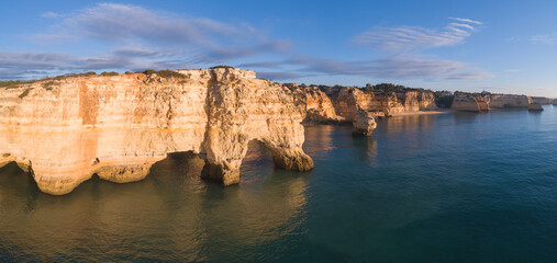 Fototapeta na wymiar Costa del Algarve, Portugal, a vista de drone.