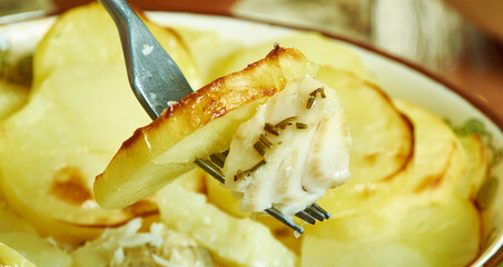 Scalloped Potato And Smoked Fish Pot