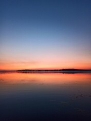 Fototapeta premium sunset over the lake