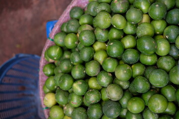 A bowl of a hundred limes