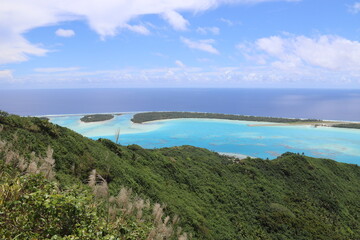 Fototapeta premium Lagon et montagne de Maupiti, Polynésie française 