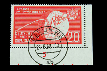 Postage stamp from the GDR No. 721. dated 21.09.1959. Landing of the Soviet space rocket 