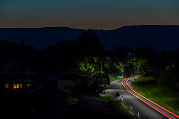 dorf in der nacht