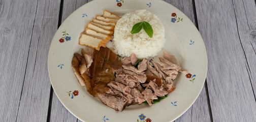 Stewed and Roasted Duck Meals 