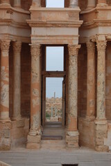 Obraz premium Historical Roman Era ruins in the Sahara desert 