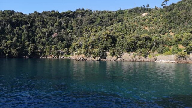 Panoramic view of the beach of Paraggi in Portofino