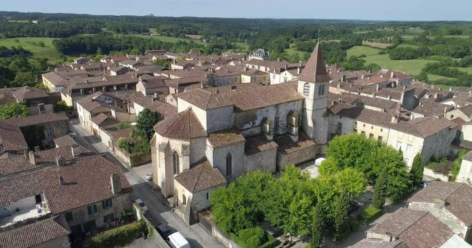 Monpazier aerial back travelling, Dordogne, labelled Les Plus Beaux Villages de France