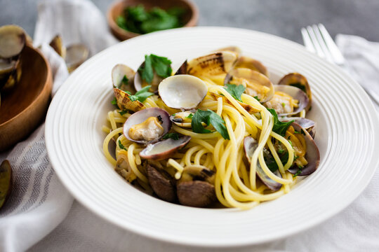 Spaghetti with clams