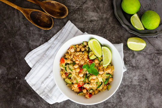 Cous cous with zucchini, lime and chickpeas