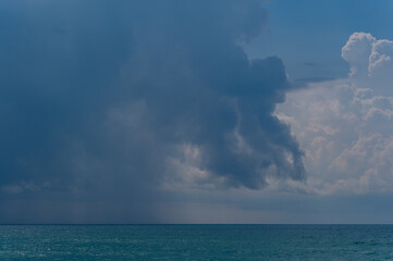 Obraz premium Heavy Clouds over Ocean