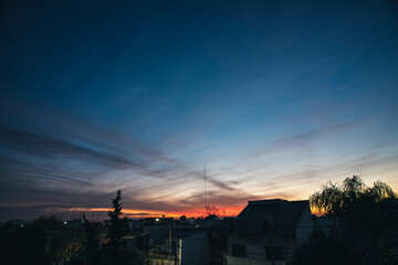 paisaje de atardecer en ciudad