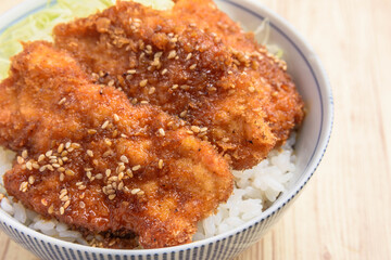 チキンカツ丼