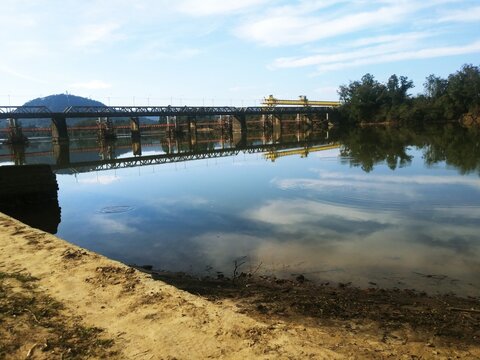 balloon, sky, air, umbrella, hot, blue, colorful, summer, beach, hot air balloon, color, yellow, flying, fly, red, rainbow, fun, parachute, parasol, sport, balloons, green, water, kite, outdoors
