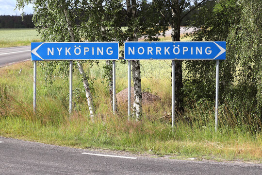 Nykoping and Norrkoping sigpost
