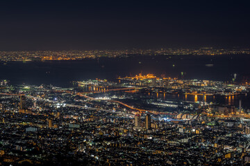 Fototapeta na wymiar 六甲、摩耶山の掬星台から見た神戸と大阪の夜景