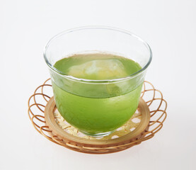 冷たい緑茶