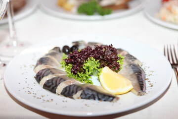 salmon steak with lemon