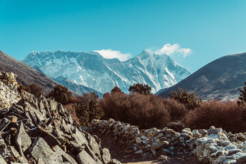 Fototapeta na wymiar Beautifull Khumbu valley mountains landscape at the Everest Base Camp trek in the Himalaya, Nepal. Himalaya landscape and mountain views.