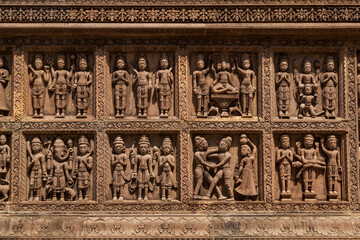 Beautiful carved wall of Syamji ki Chhatri, A 17th century heritage monument. Narsinghgarh, madhya...