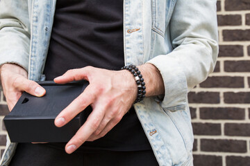 
Men's Women's Bracelets