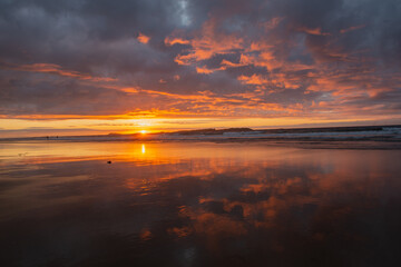 Obraz premium Sunset on the beach at White Rocks, Causeway Coast, Northern Ireland