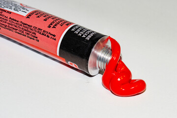 red color squeezed from the tube