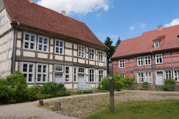 Fototapeta na wymiar Fachwerkhaus im Damenstift Stift Kloster zum Heiligengrabe